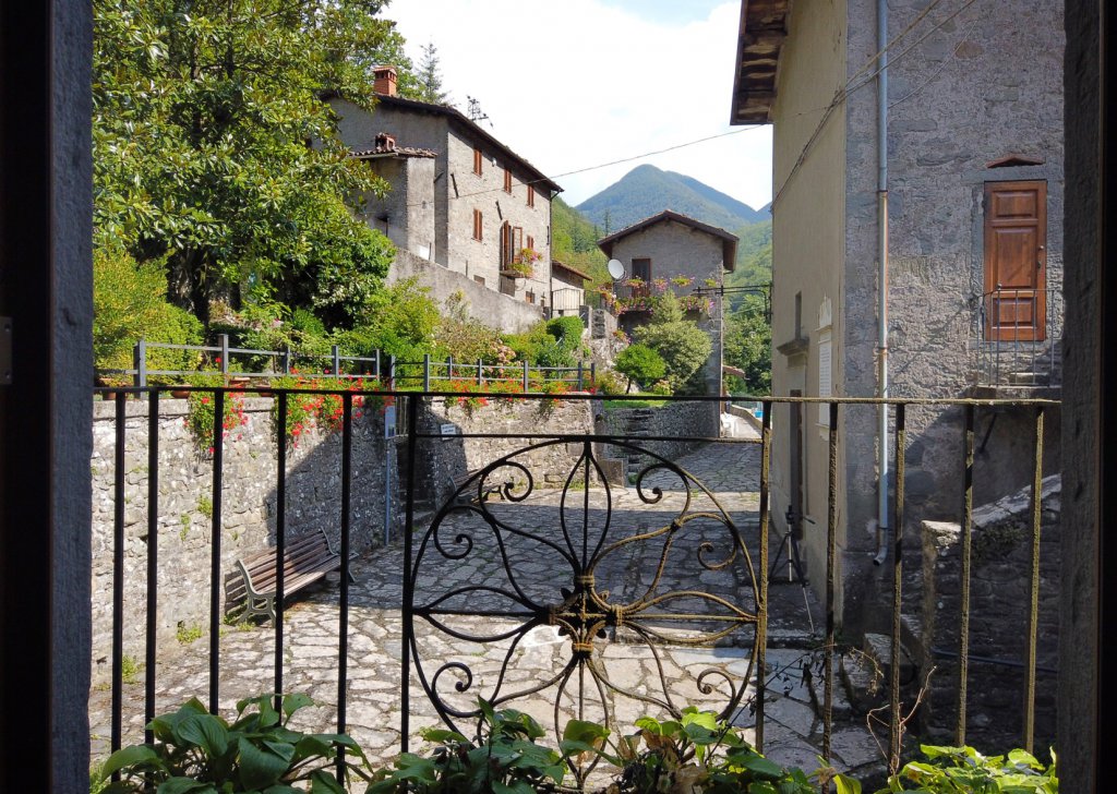 Vendita Casa di paese Castiglione di Garfagnana - LA LOCANDA DEL RE Località Garfagnana
