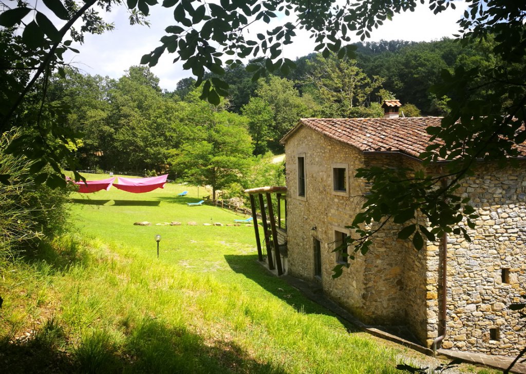 Detached property for sale  365 sqm in excellent condition, Licciana Nardi, locality Lunigiana