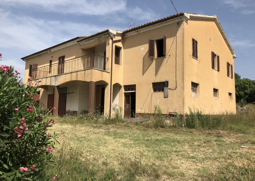 Sale Detached property Santa Maria Nuova - LA TORTORA Locality 