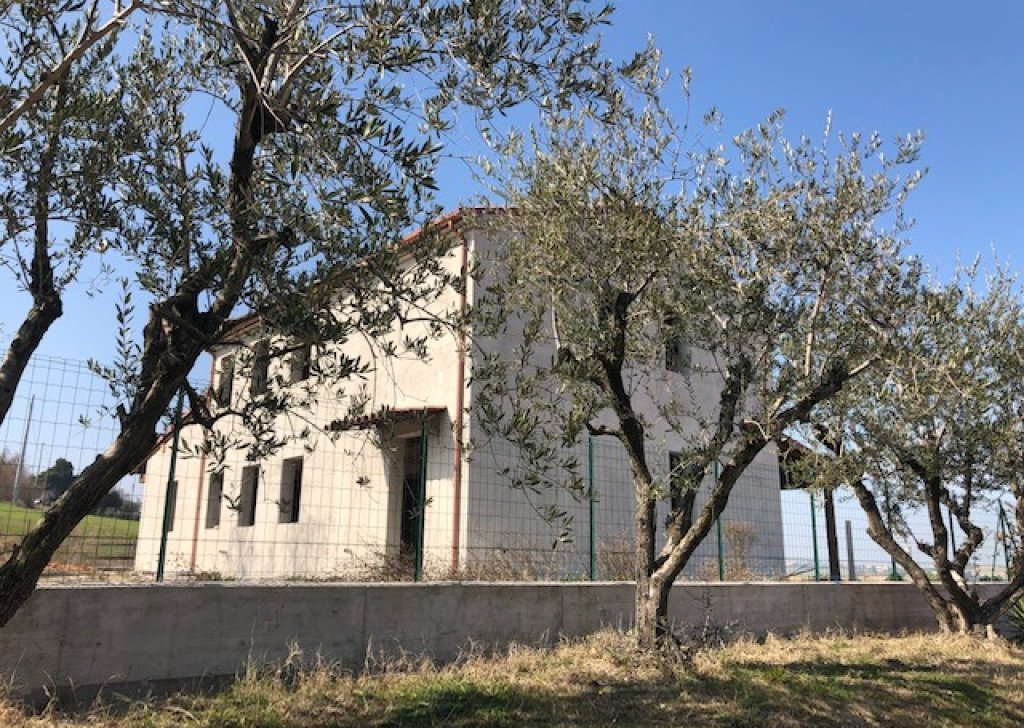 Sale Detached property San Costanzo - IL TRAMONTO Locality 