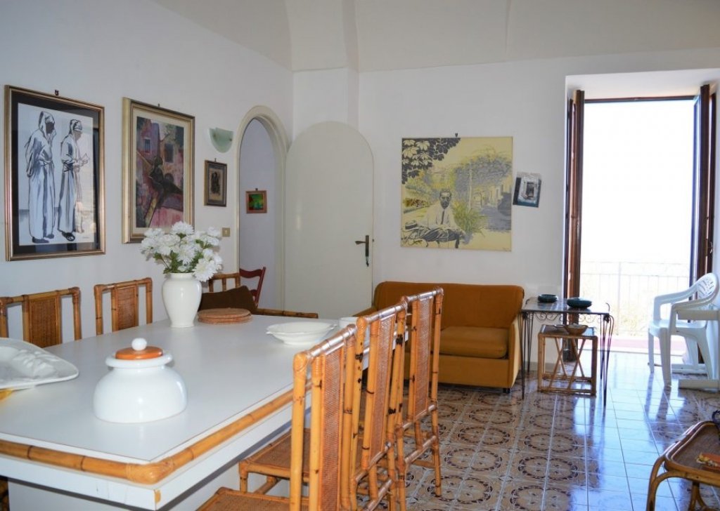 Appartamento in vendita  200 m², Positano, località Costiera Amalfitana