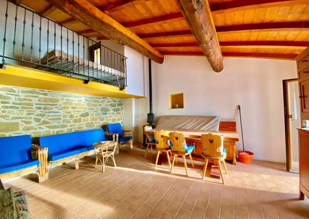 Casa di paese in vendita  70 m² in buone condizioni, La Spezia, località Costa