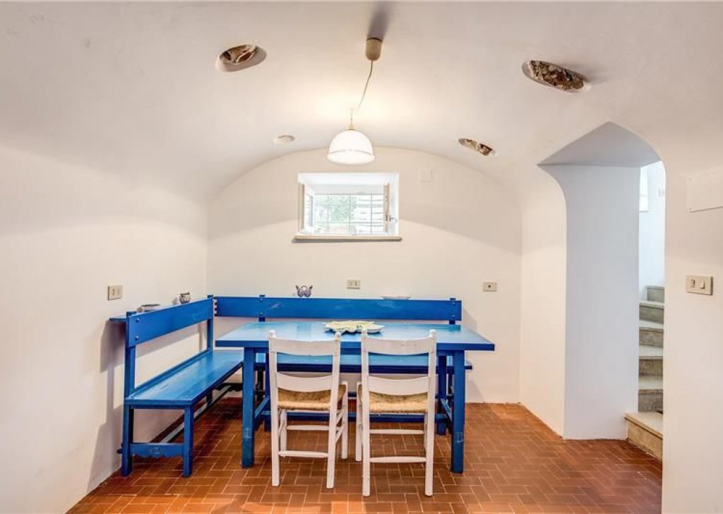 Proprietà indipendente in vendita  250 m², Anacapri, località Isola di Capri