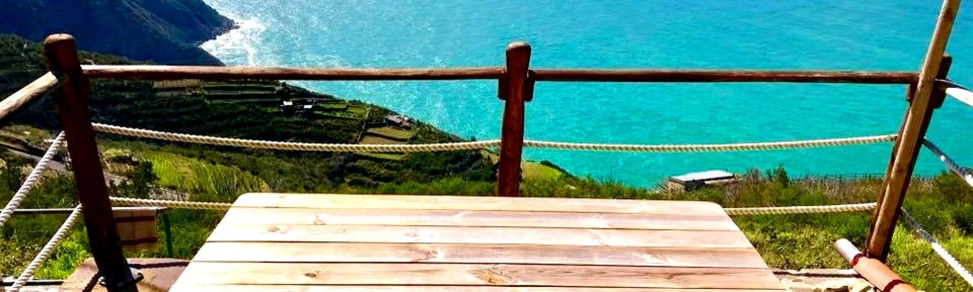 Vendita Gruppo di fabbricati Riomaggiore - MARE APERTO Località Cinque Terre