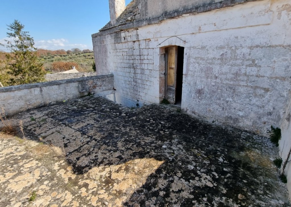 Group of buildings for sale  250 sqm, Martina Franca, locality Itria Valley