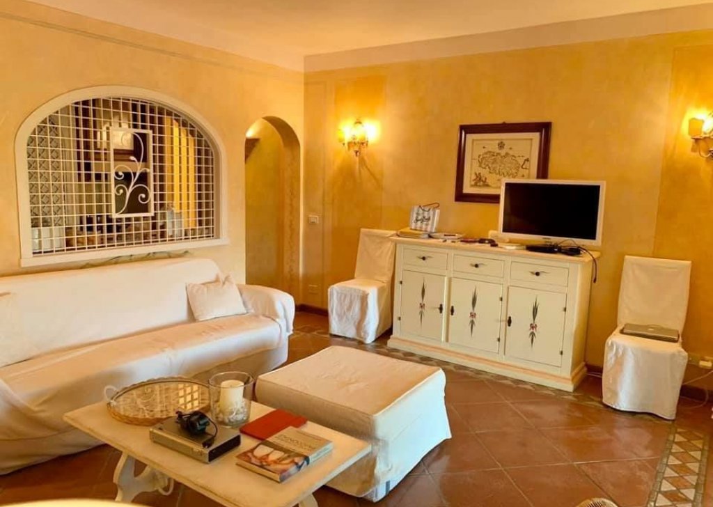 Apartment for sale  80 sqm in excellent condition, Arzachena, locality Costa Smeralda