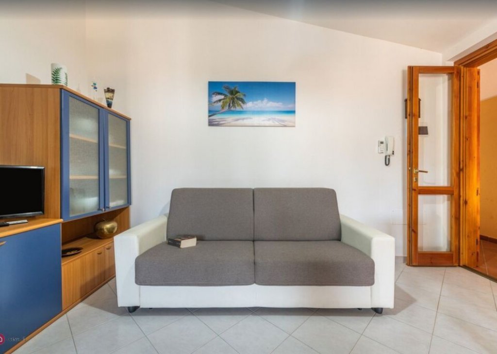 Appartamento trilocale in vendita  45 m² in buone condizioni, Villasimius, località Costa sud