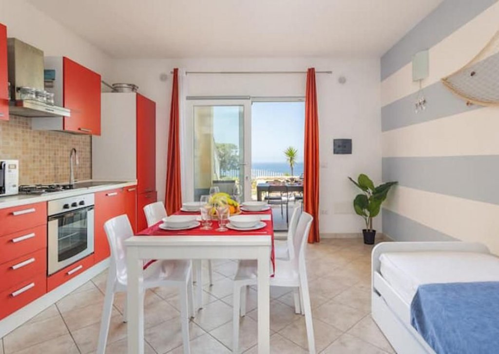 Apartment for sale  70 sqm in good condition, Trinità d'Agultu e Vignola, locality Isola Rossa