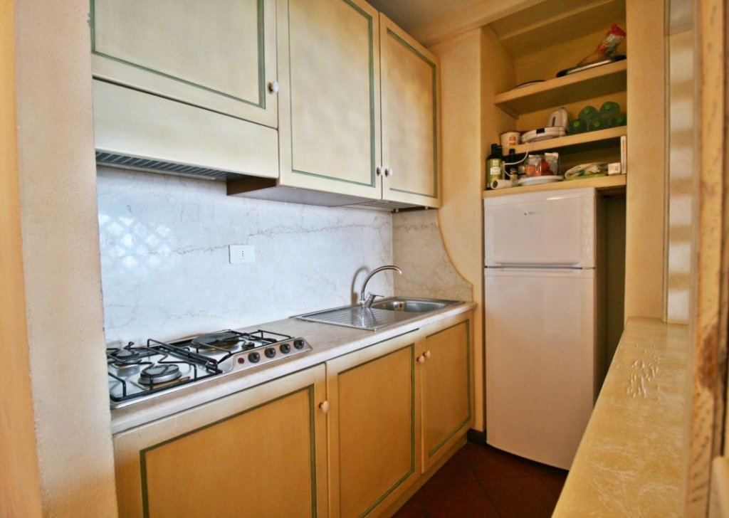 Appartamento in vendita  100 m² in buone condizioni, Arzachena, località Porto Cervo