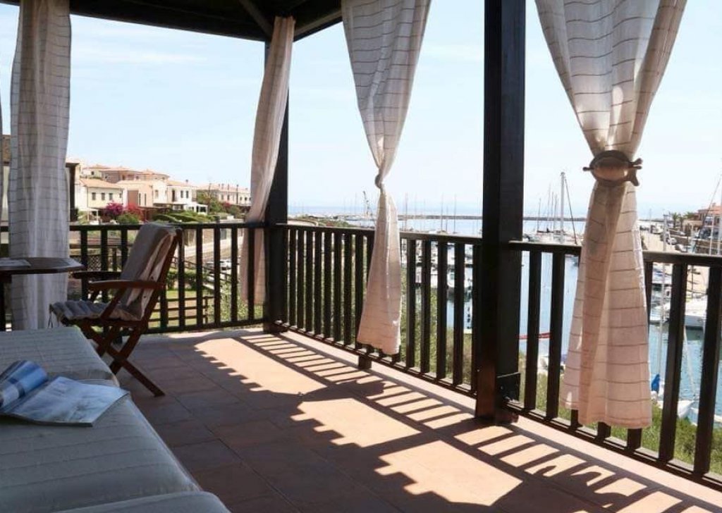Apartment for sale  150 sqm in excellent condition, Stintino, locality North coast