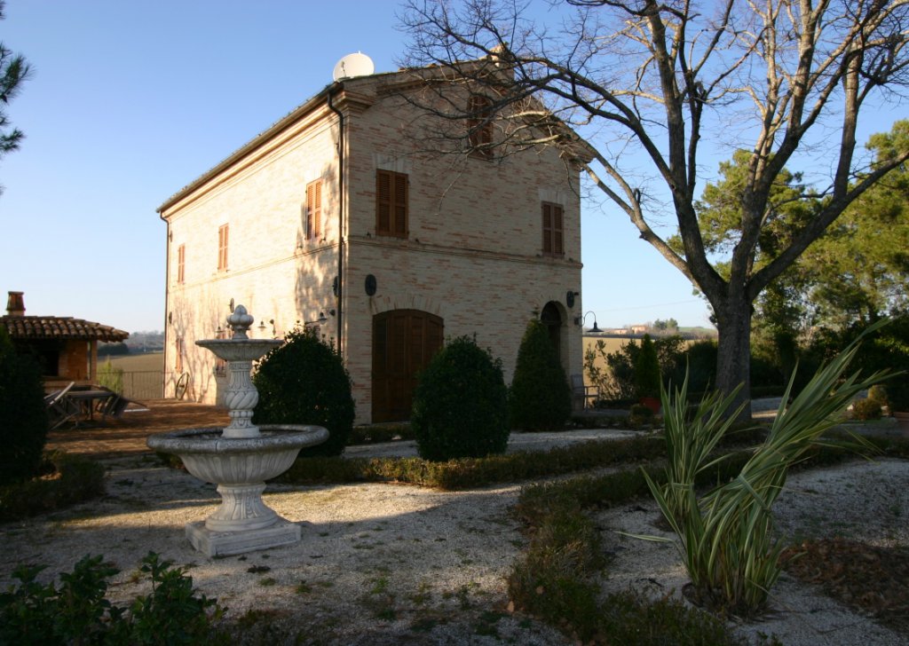 Sale Detached property Castelleone di Suasa - IL VIGNAIOLO Locality 