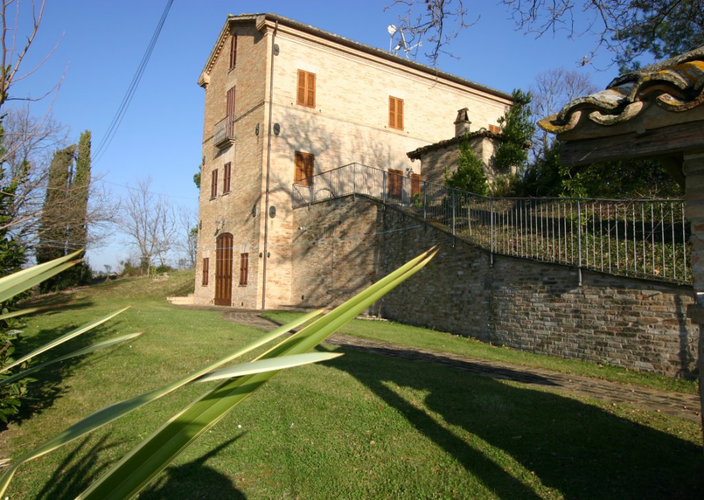 Sale Detached property Castelleone di Suasa - IL VIGNAIOLO Locality 