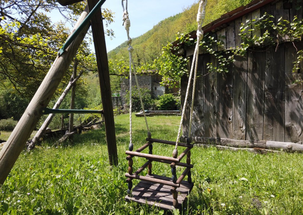 Detached property for sale  225 sqm in good condition, Pieve Fosciana, locality Garfagnana