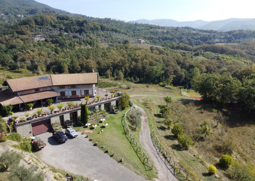 Detached property for sale  1200 sqm, Fivizzano, locality Lunigiana