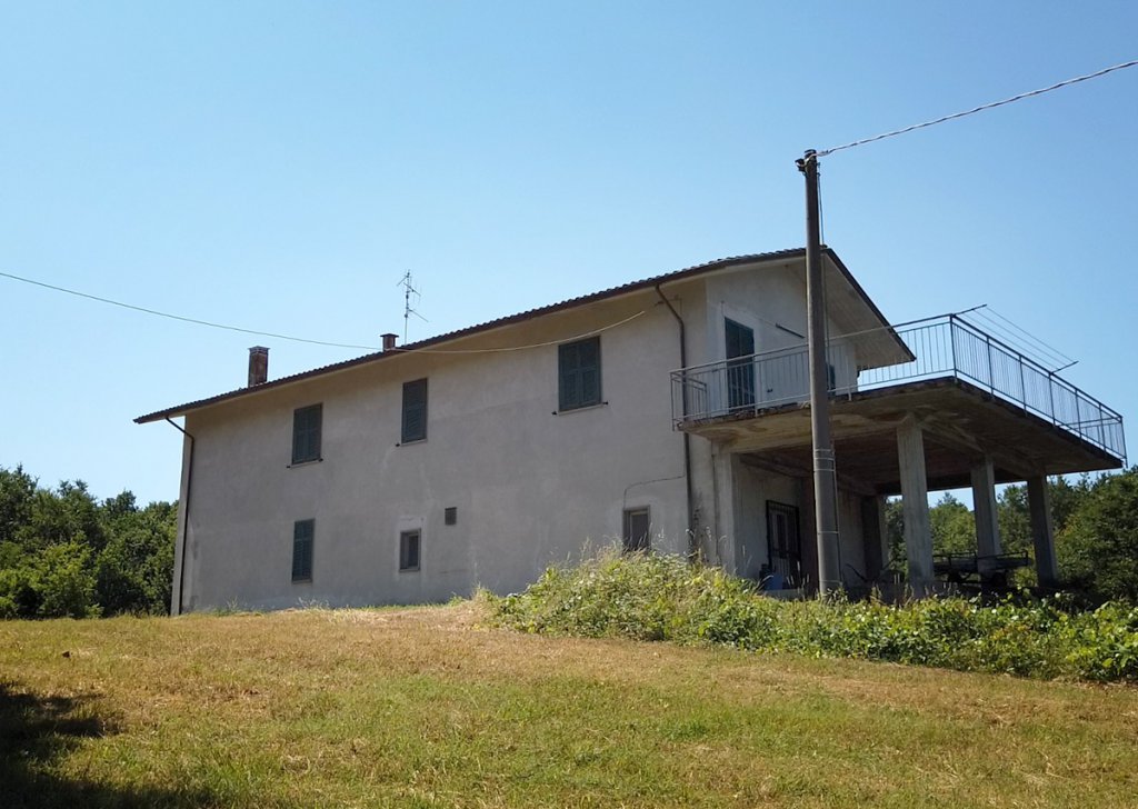 Sale Detached property Licciana Nardi - CASA NASCOSTA Locality 