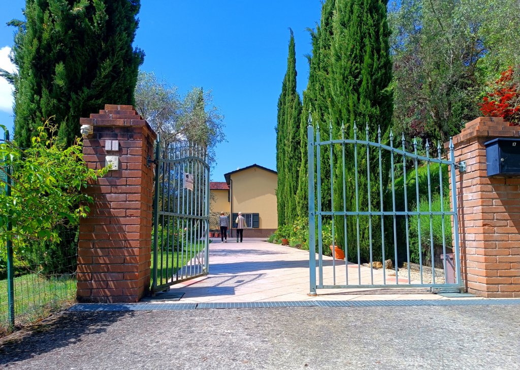 Sale Detached property Fivizzano - LE ROSE DI ROSIE Locality 