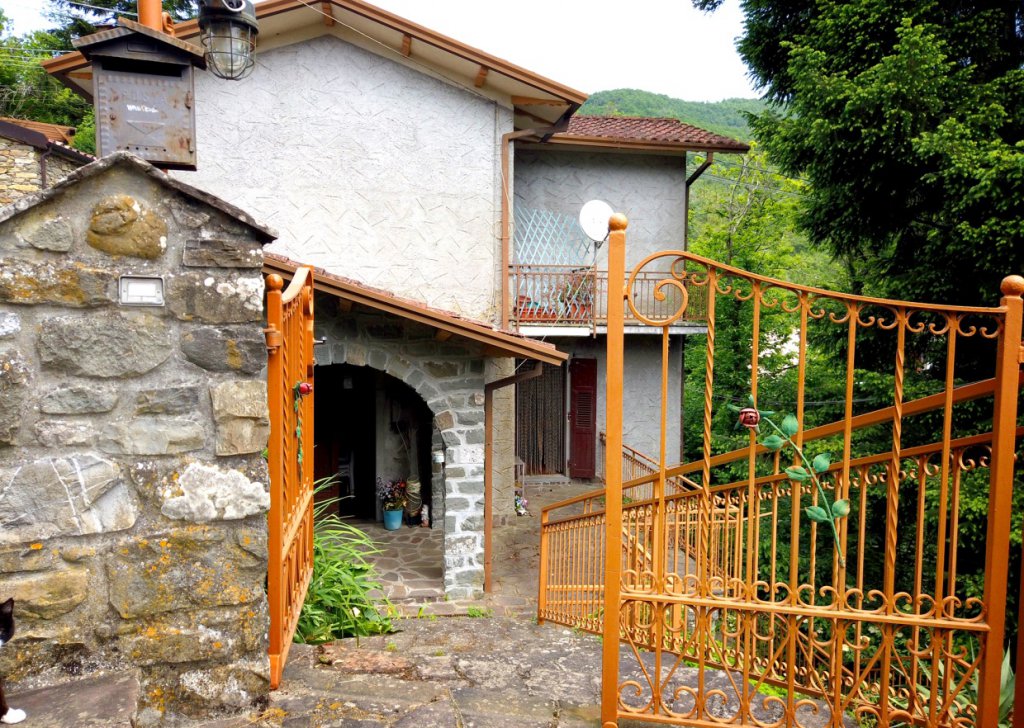 Detached property for sale  80 sqm, Comano, locality Lunigiana