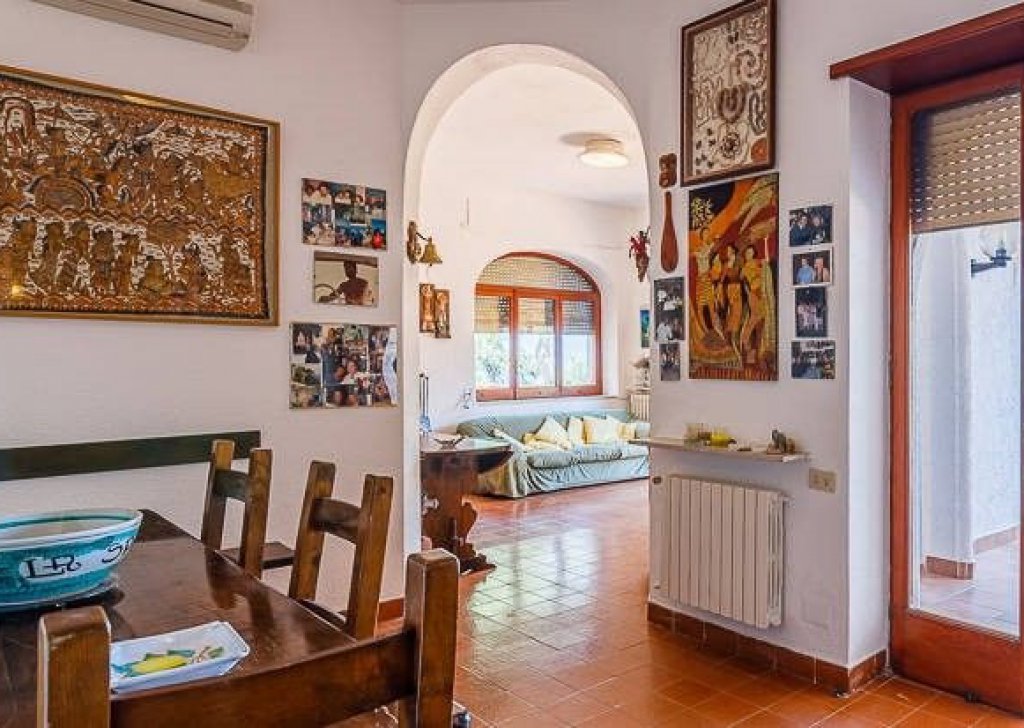 Detached property for sale  400 sqm, Anacapri, locality Isle of Capri